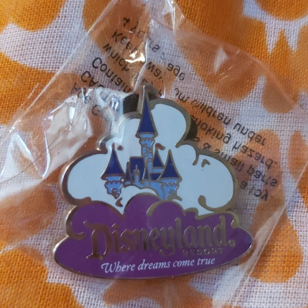 Disneyland Resort Sleeping Beauty's castle pin AAA